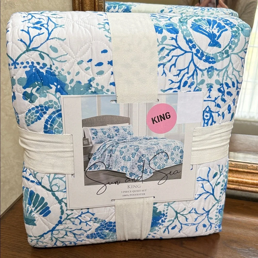 Blue and White Sun & Sea King 3 piece Quilt Set. Turtles and sea motif.
